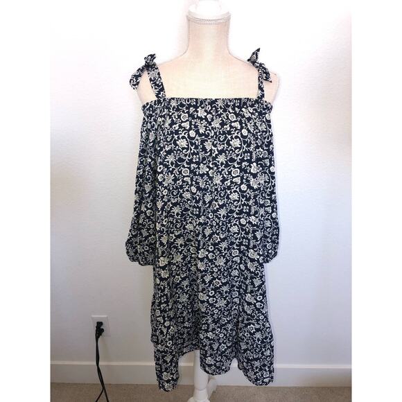 Gigi Parker Floral-Print Cold Shoulder Dress in Navy and White - M - Picture 3 of 5